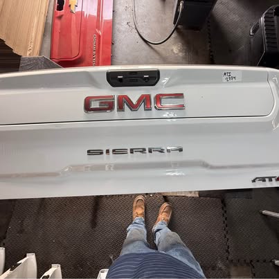 2020-2026 GMC Sierra MultiPro Tailgate AT4 White