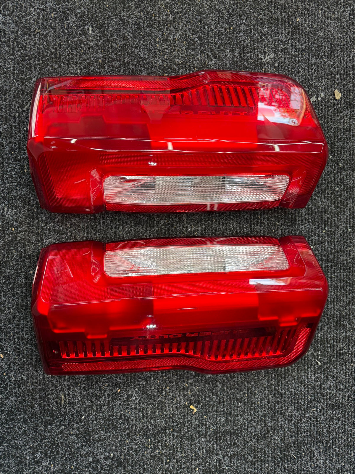 2023-2025 Ford F-250 F-350 Super Duty Tail Light Set LH+RH Pair OEM Low Series