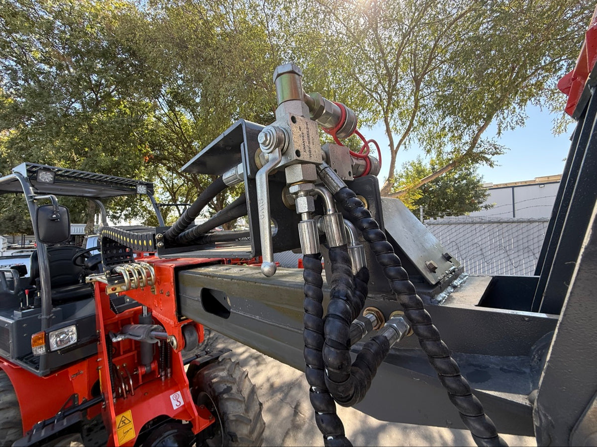 Everun EREL10 Electric Wheel Loader - 1-Ton Front Loader - 72V LiPo - Brand New
