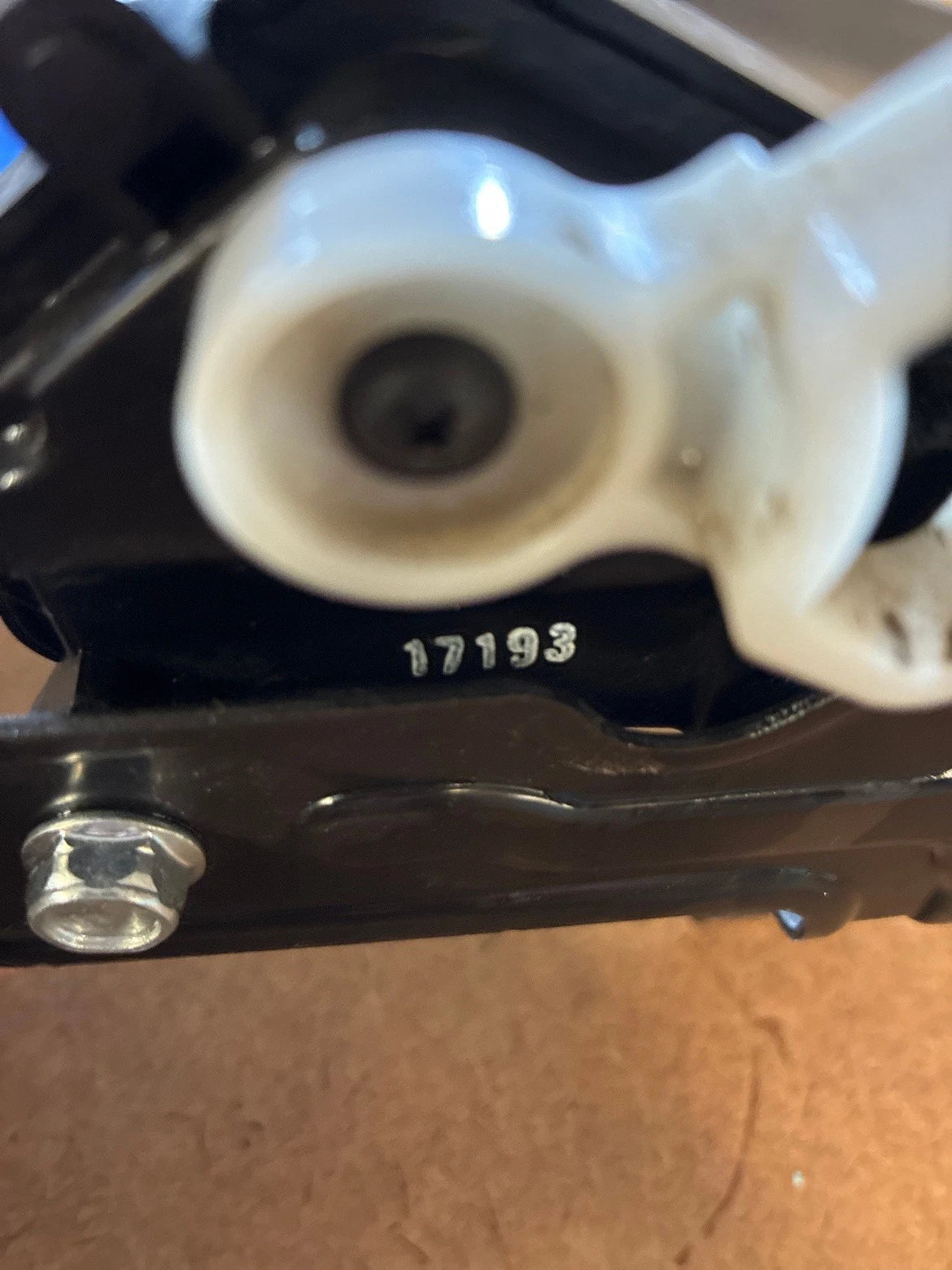 Tailgate Latch Lock Actuator Assembly Stamp 17193 - Match Photos
