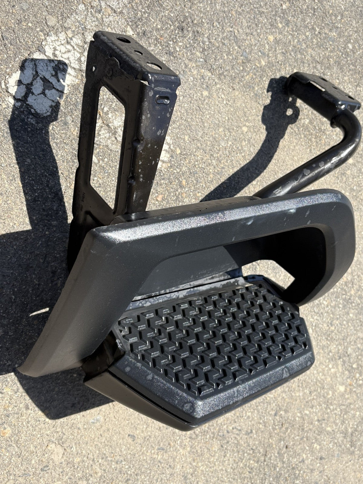 CHEVY SILVERADO 2500/3500 8'BED BOX STEP ASSIST LEFT DRIVER 2020/2025