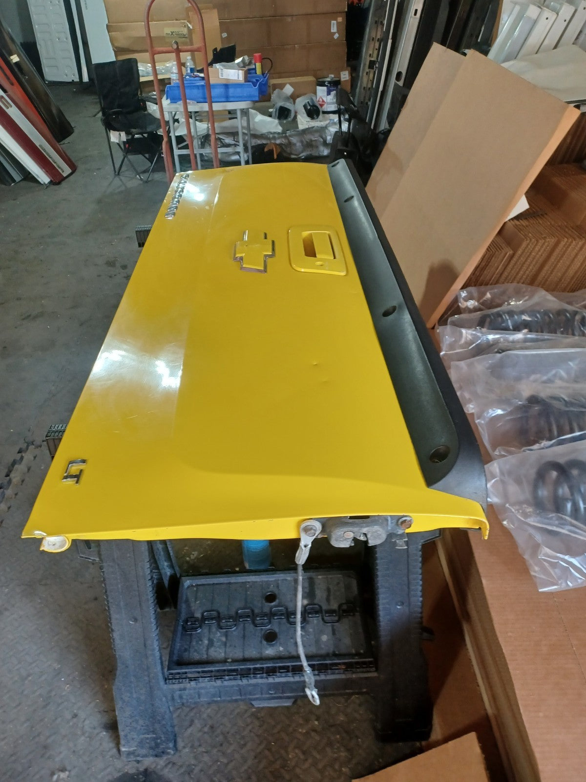 2008-2014 Chevy Silverado GMC Sierra 1500 2500 3500 Tailgate Yellow OEM