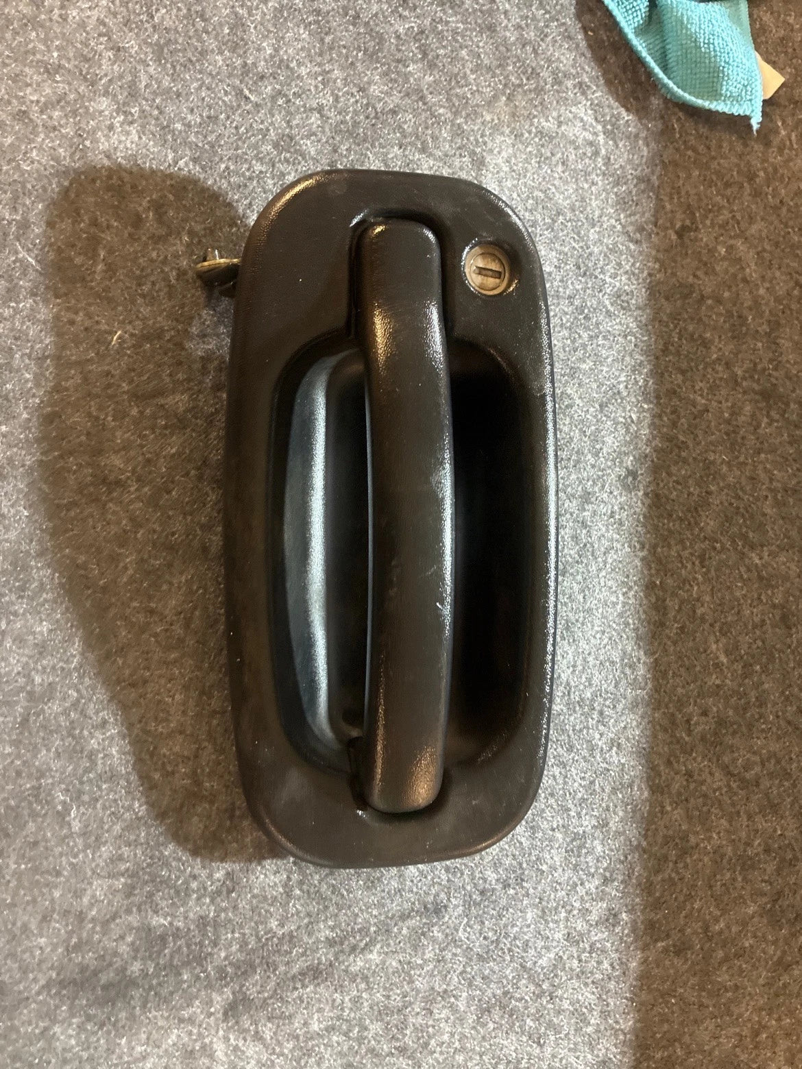 1999-2006 Silverado Sierra Driver Side Exterior Door Handle Black