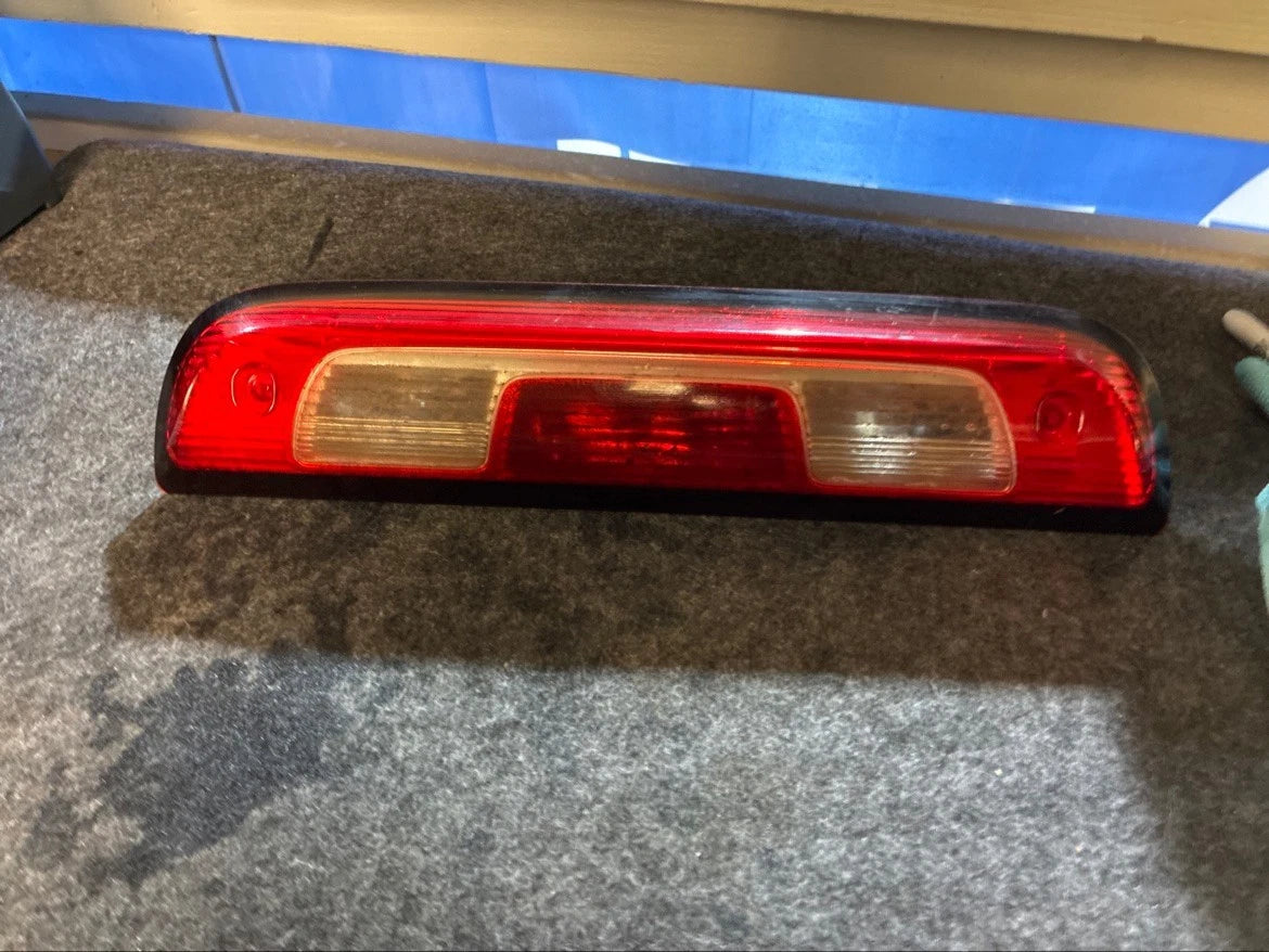 2007-2013 Silverado Sierra Third Brake Light Cargo Lamp 25890530