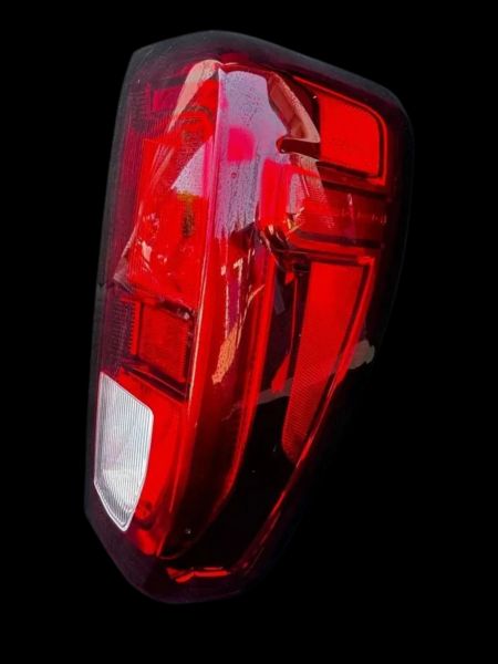 2020 2025 GMC Sierra 2500 3500 Passenger Halogen Taillight RH