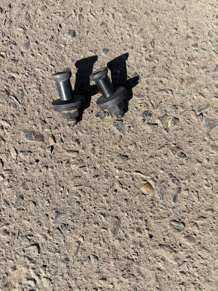 Door Latch Tailgate Striker Bolt For Chevrolet Silverado 1500/2500/3500
