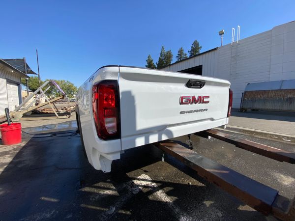 GMC 2500/3500 Tailgates 2020-2025