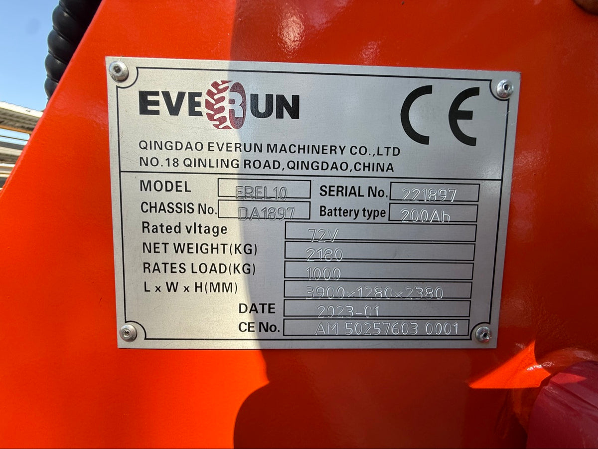 Everun EREL10 Electric Wheel Loader with Cab - 1-Ton Front Loader - 72V LiPo - Brand New