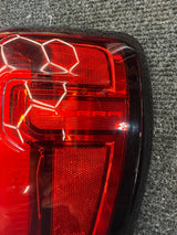 2020-2022 GMC Sierra 2500HD 3500HD RH Passenger Base Halogen Tail Light OEM 84760016