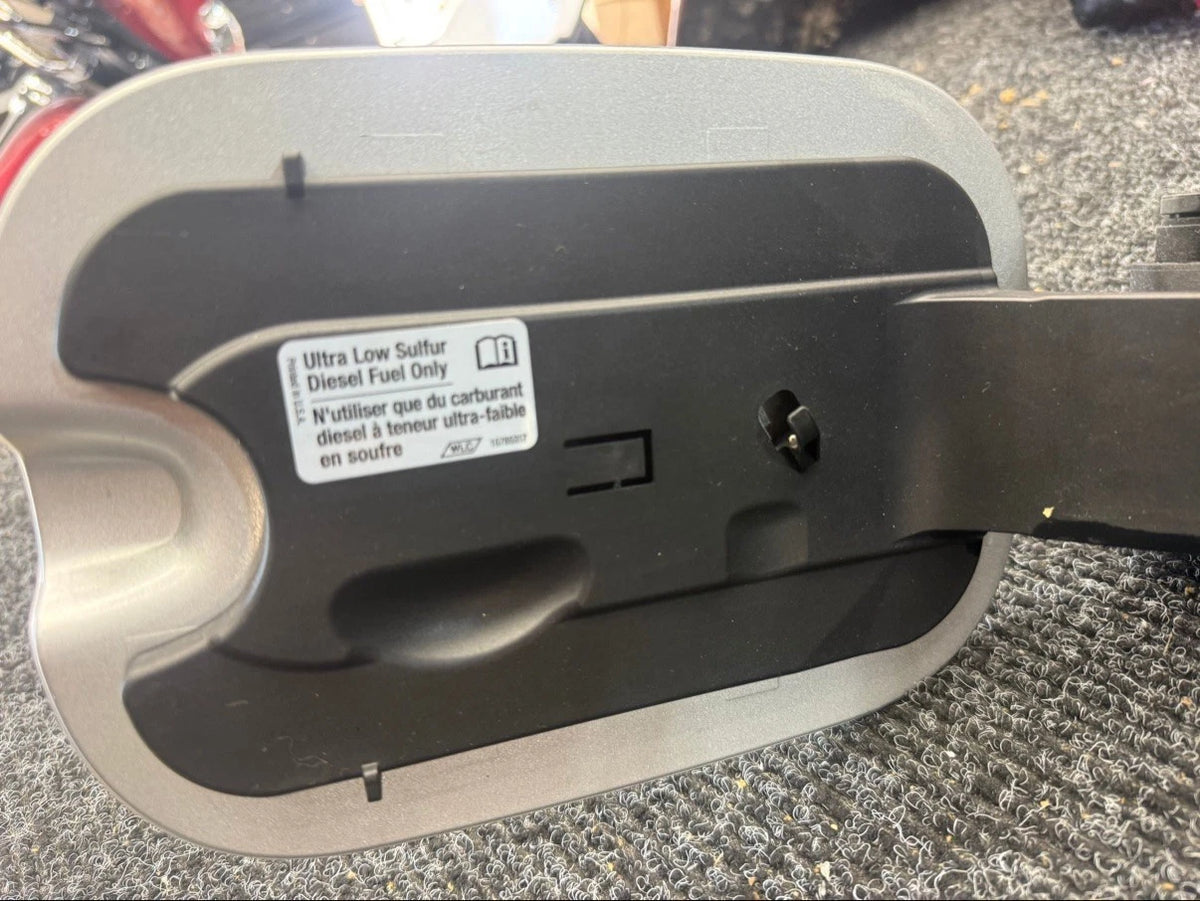 2020-2026 Chevy Silverado 2500HD 3500HD Fuel Door Silver Ice Metallic OEM GAN