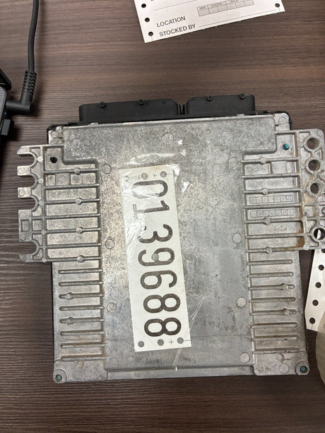 2004-2006 Nissan Titan ECM ECU MEC33-650 8W Engine Computer 5.6L OEM
