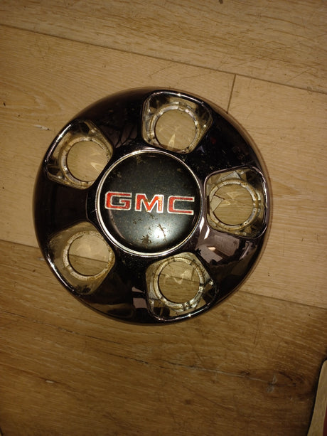 OEM GMC Safari Van Chrome Wheel Center Cap 15697614 Bolt-On Hubcap 1996-2003 1PC