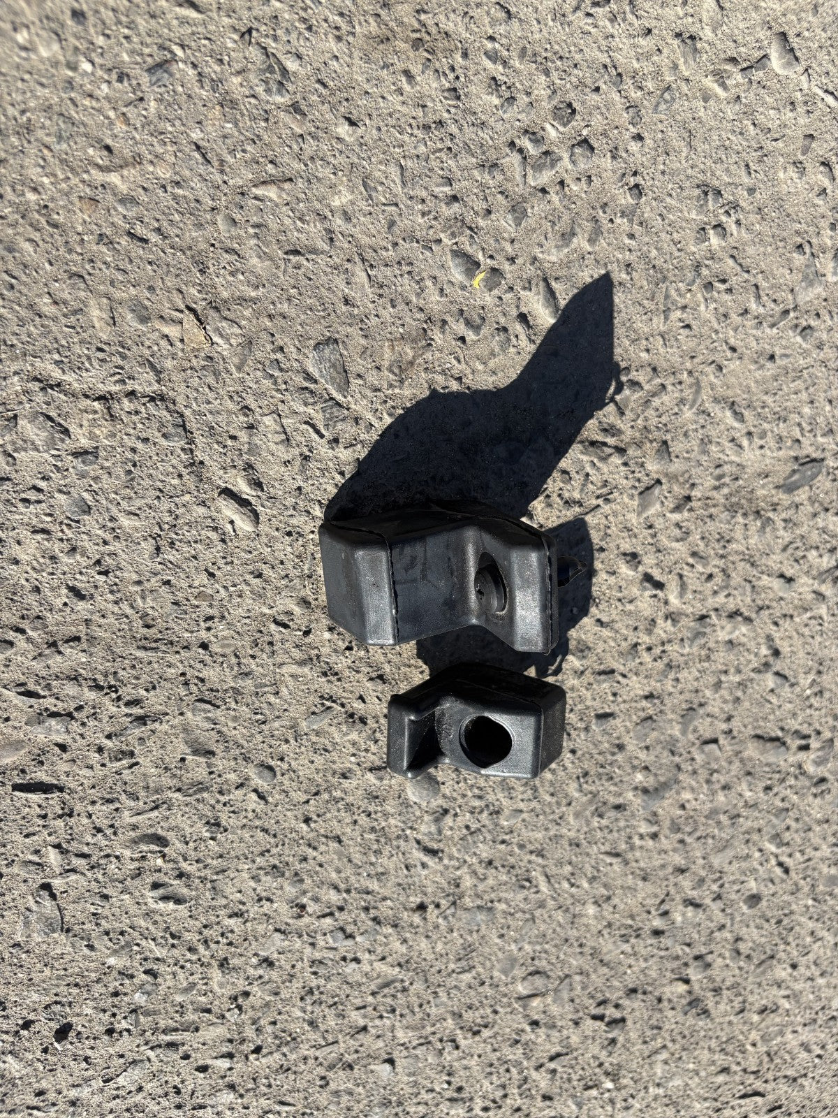 2009-2022 Dodge Ram 1500 Lower Tailgate Rubber Bump Stop Tail Gate Bump Stops