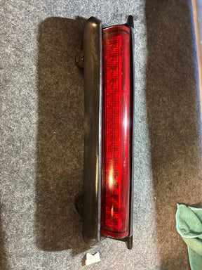 2000-2006 Tahoe Suburban Yukon Third Brake Light High Mount Stop Lamp 15170955