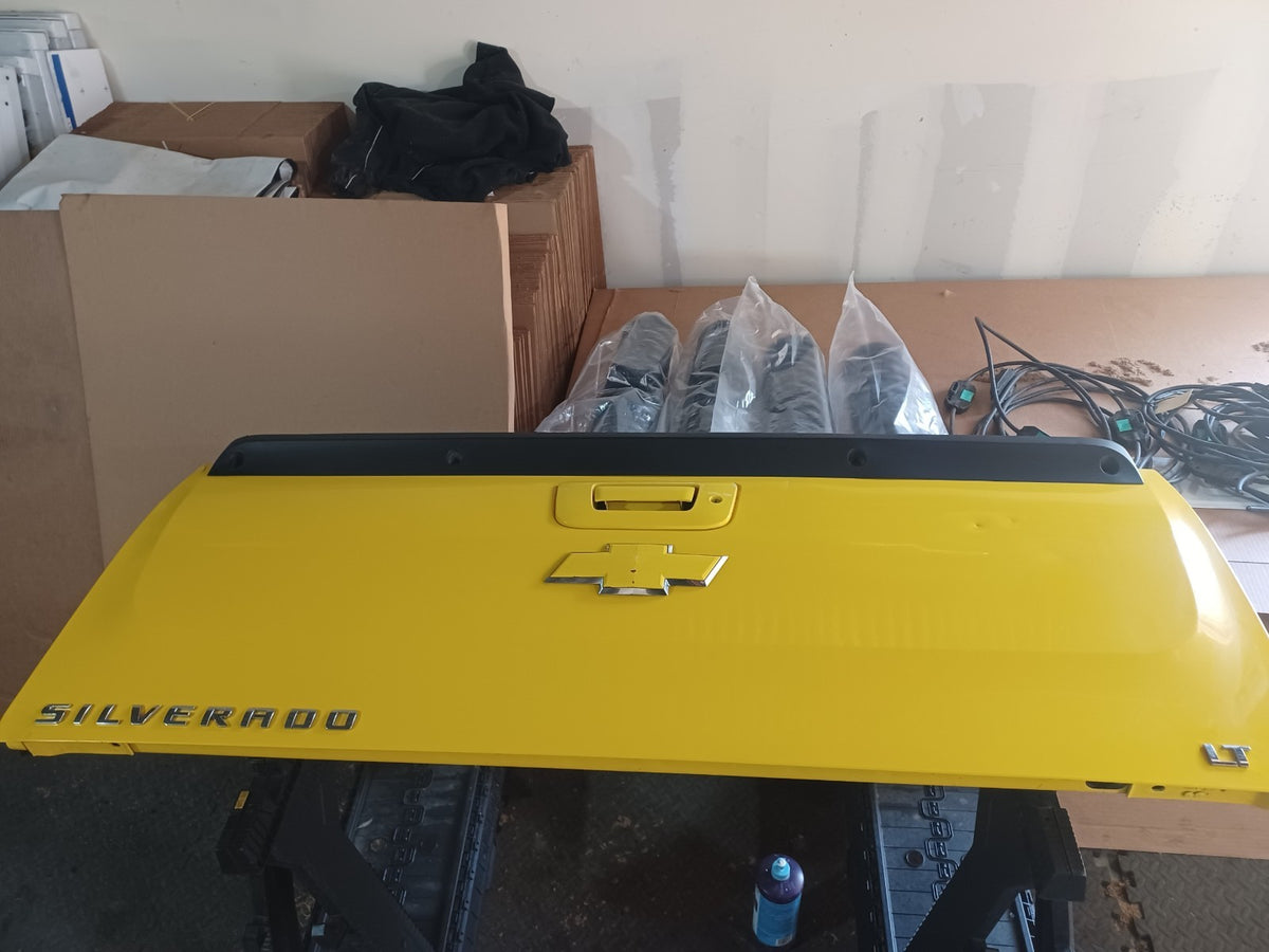 2008-2014 Chevy Silverado GMC Sierra 1500 2500 3500 Tailgate Yellow OEM