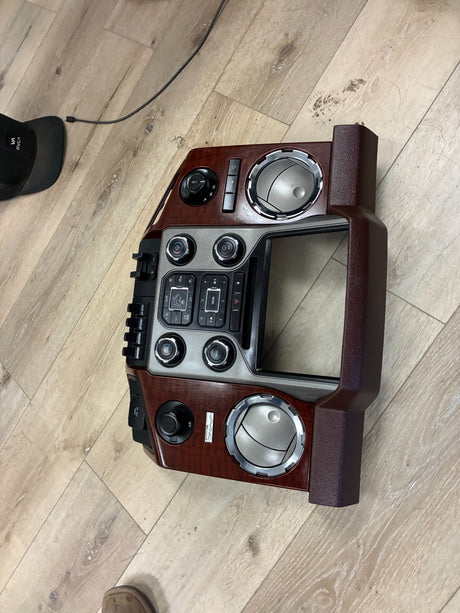 2014-2016 Ford F250 F350 Front Center Dash Radio Climate Confirm Panel Assembly