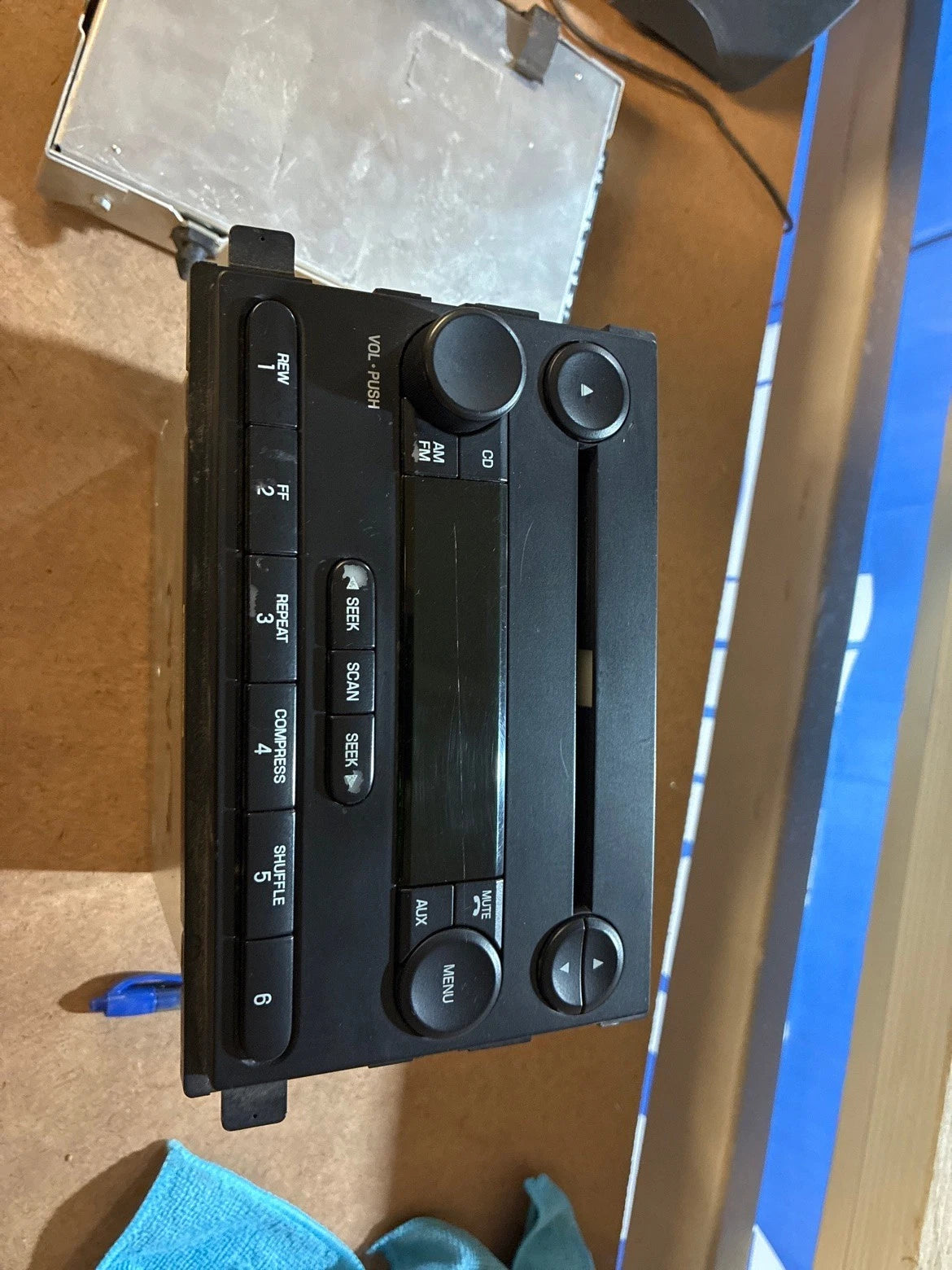 2006 Ford F-250 F-350 Super Duty Radio AM FM CD 6C3T-18C869-AD Tested Working