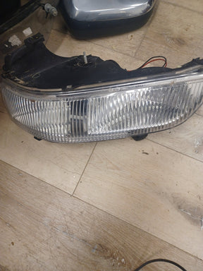 06-11 Cadillac DTS RH Passenger Side Fog Light Lamp Halogen OEM With Bulb