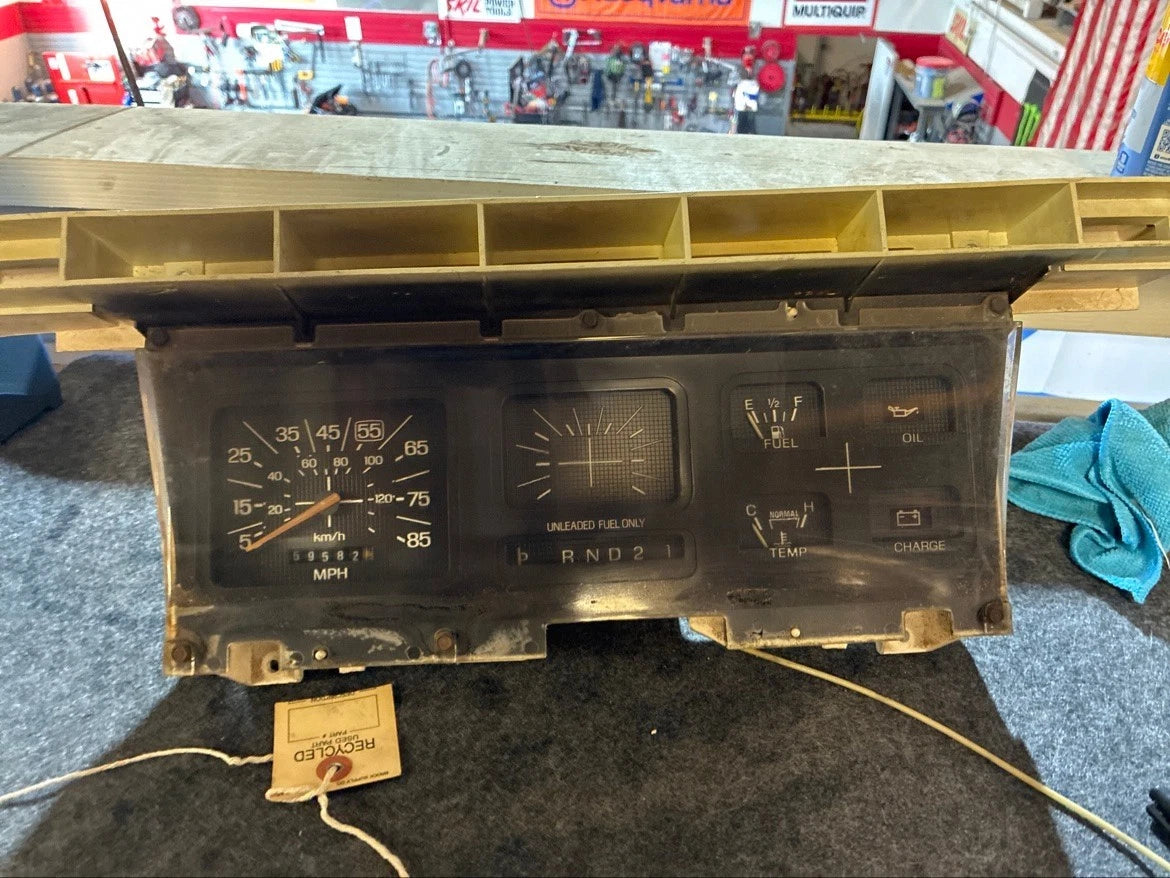 1980-1986 Ford F150 F250 F350 Bronco Instrument Cluster 59K Miles E0TF OEM