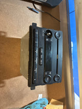 2005 Ford F-250 F-350 Radio AM FM CD OEM 5C3T-18C869-AH AS-IS Knob Missing