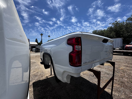 Chevy Silverado 2500/3500 6'6" Short Bed 2020-2024 White Box New Takeoff