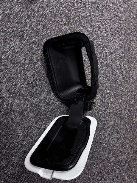 2023–2025 Ford Super Duty Fuel Filler Door White OEM F-250/F-350/F-450 Gas Cap Cover