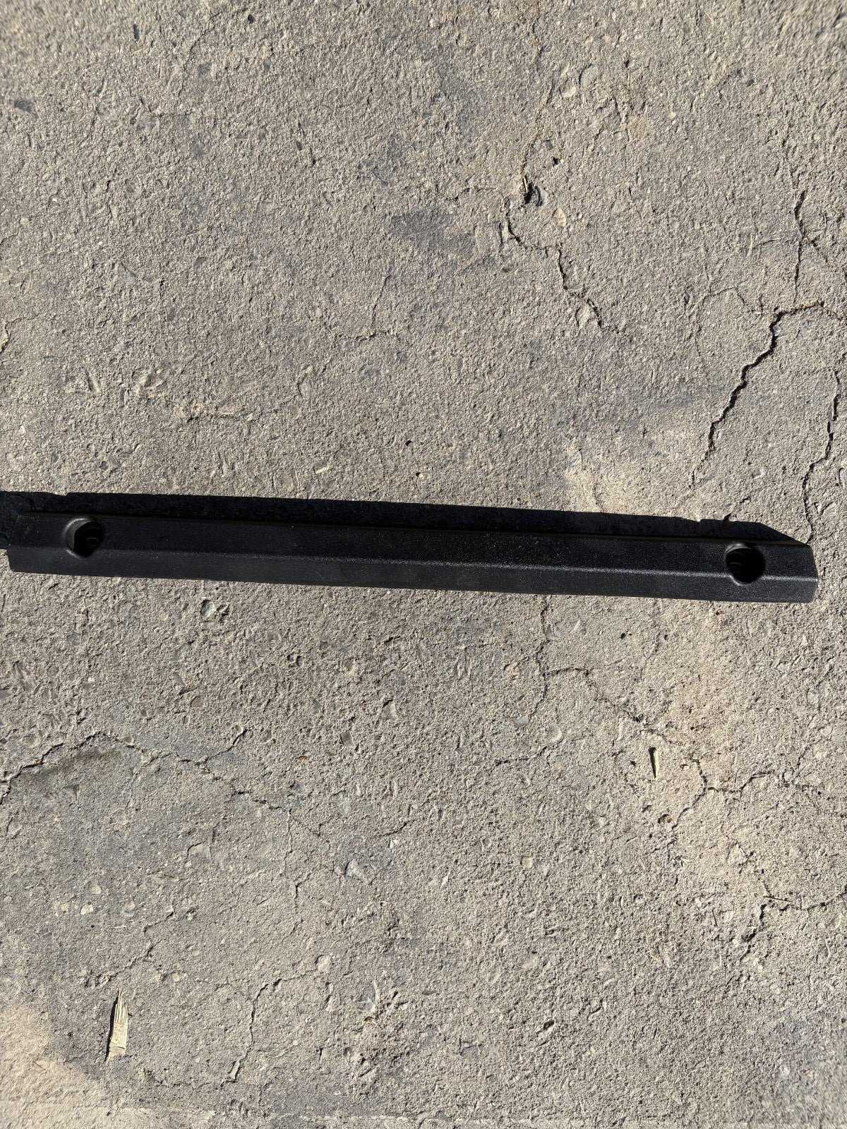 2023–2025 Ford Super Duty F250 F350 F450 Dually Bed Lower Marker Light Cover