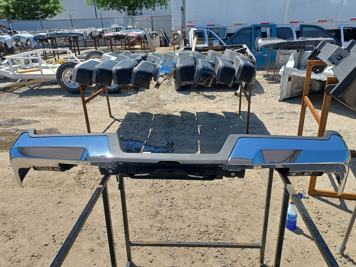 2017-2022 Ford F250 F350 Super Duty Rear Bumper Chrome OEM Complete Take Off