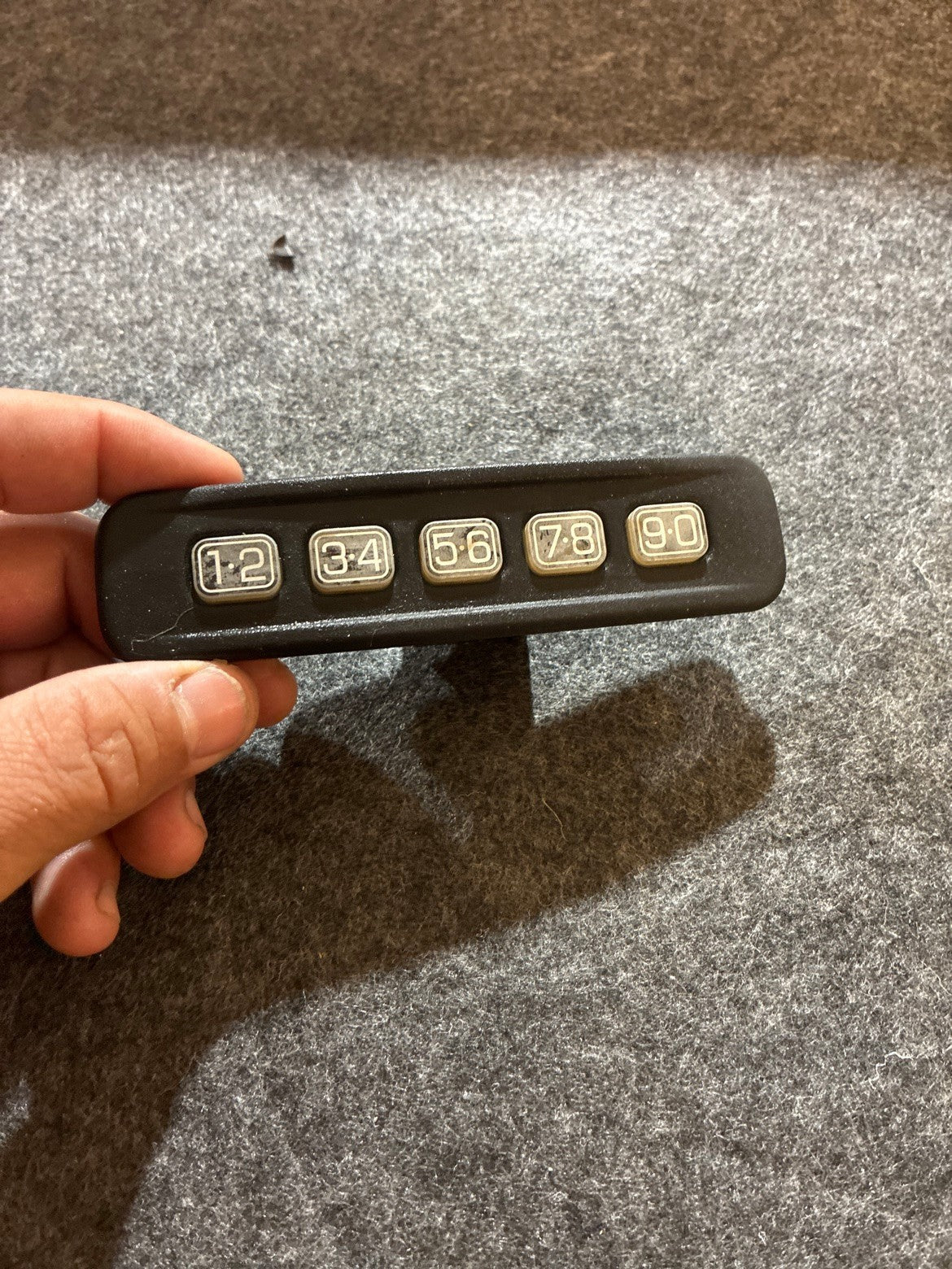 Ford Keyless Entry Keypad Horizontal 5-Button Photo Match