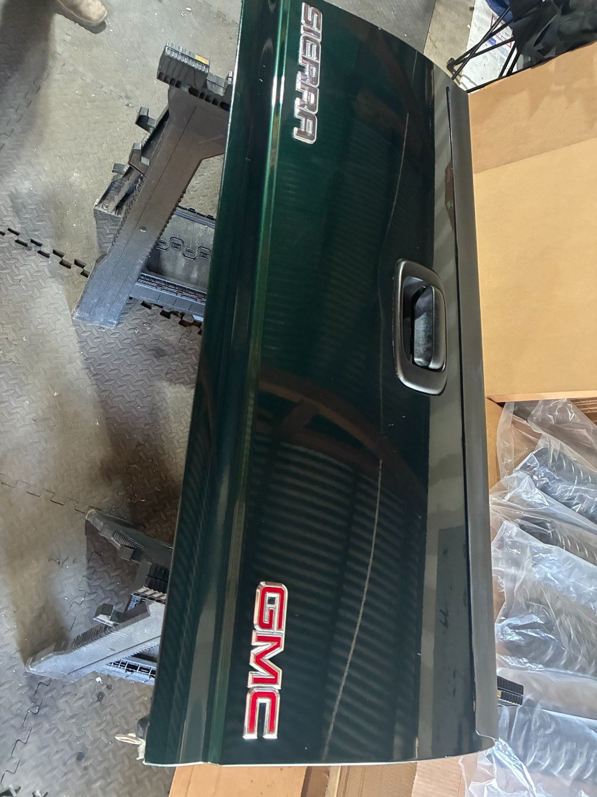 1999-2006 GMC Sierra 1500 Stepside Tailgate Green OEM Chevy Silverado Sportside