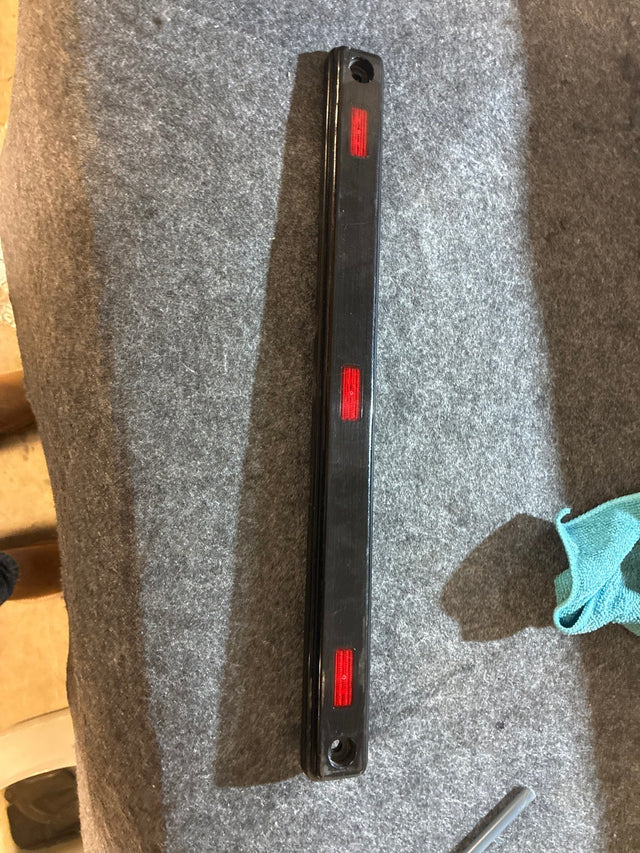 2023+ Super Duty Dually Rear ID Lamp Bar Below Tailgate 1C3B-15425