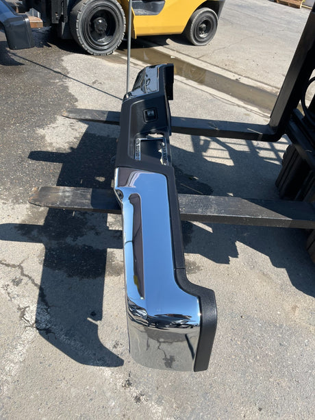 2017-2022 Ford F250 F350 Rear Bumper Chrome OEM w/ Step Pad No Sensor Holes SD