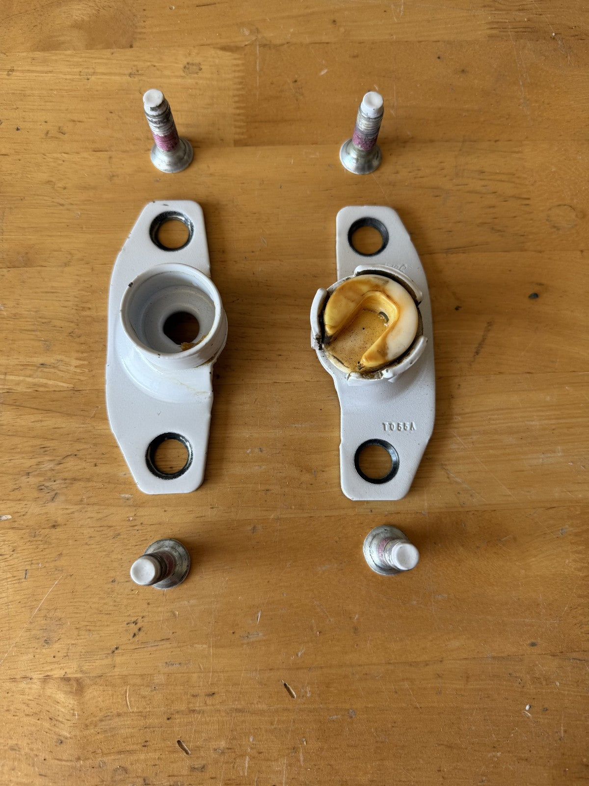 2017–2025 Ford F250 F350 OEM Tailgate Hinge Set | Factory Original Left & Right