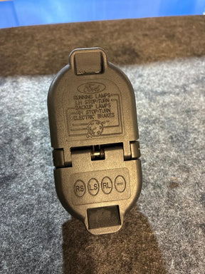 Ford F150 F250 F350 Trailer Tow Socket 7-Way 4-Way Plug Pollak OEM