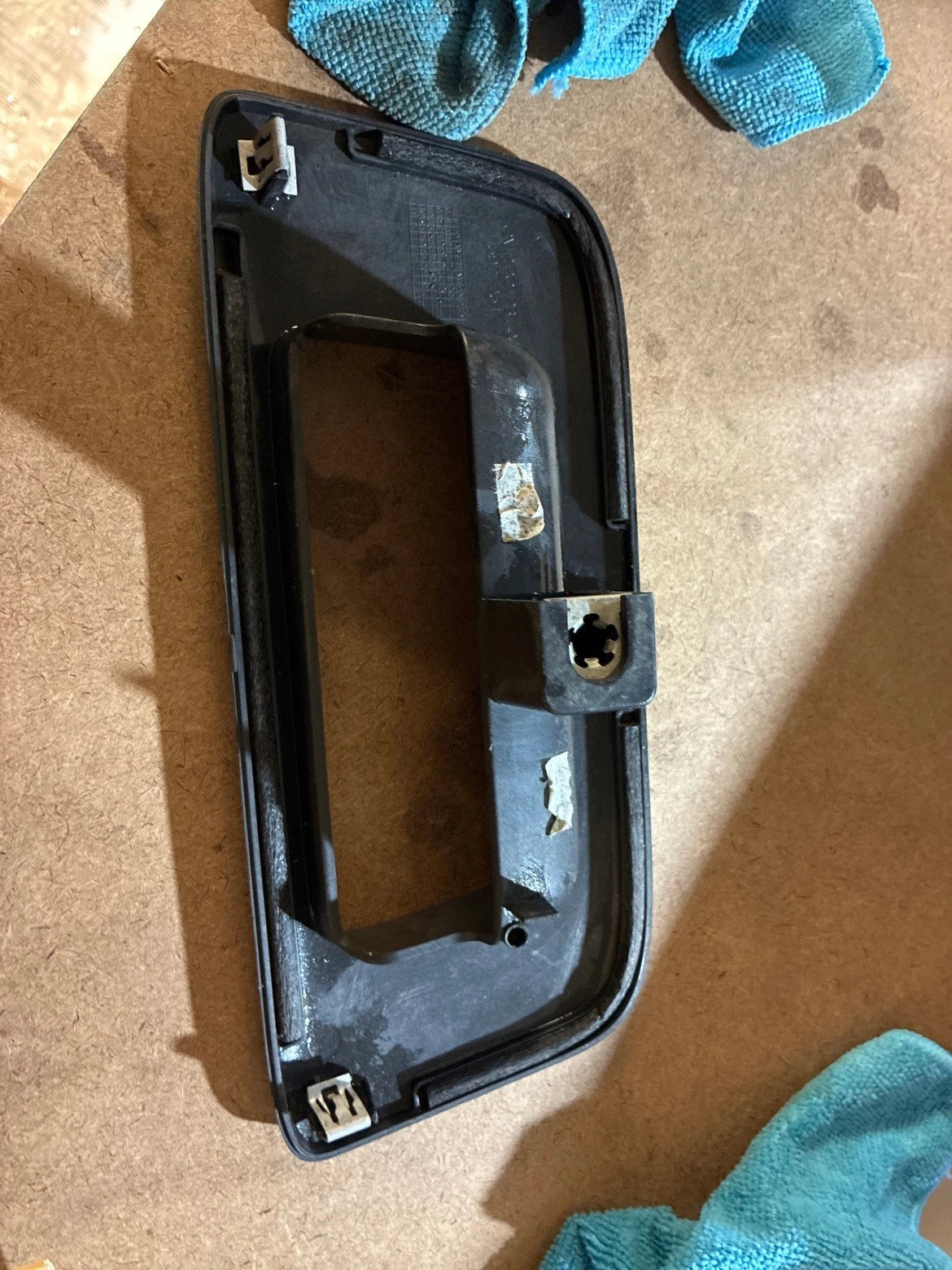 GM Tailgate Handle Bezel Trim 15927251 2007-2013 Silverado Sierra 1500 OEM