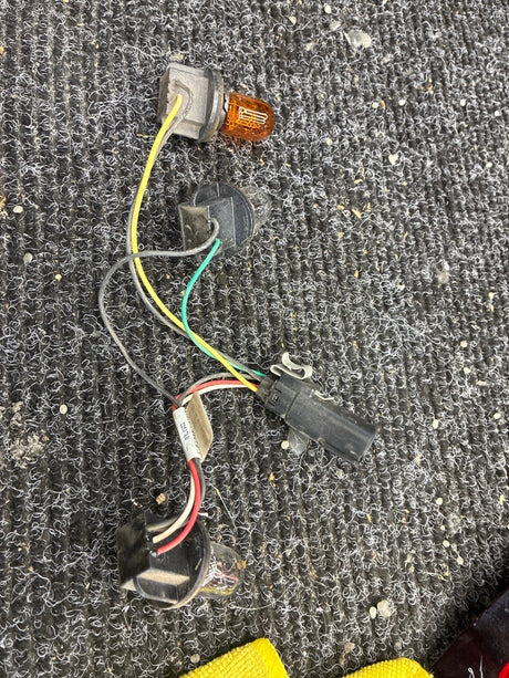 2019-2024 Ram 2500 3500 Tail Light Bulb Socket Pigtail Wiring Harness 22537AB