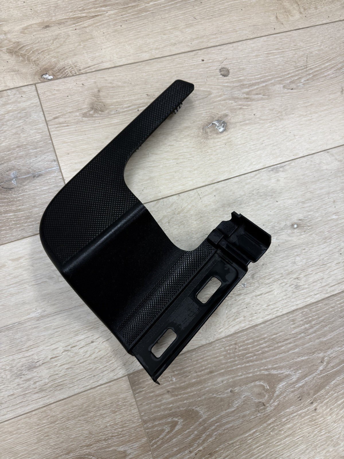2023–2025 Ford Super Duty Rear Bumper Step Pad RH | OEM PC3B-17B807-AW F250 F350